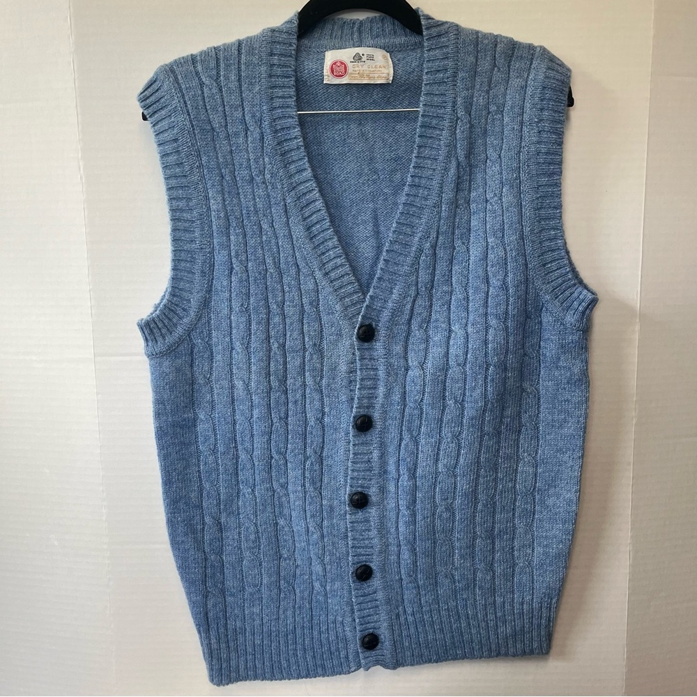 Vintage Kings Road pure wool size medium light blue sweater vest cardigan button